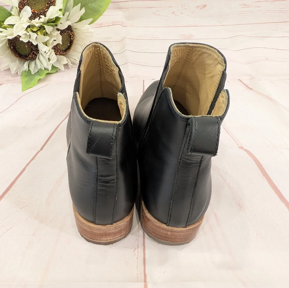 🎉 SALE 🎉 NIB Nisolo Classic Chelsea Black Leather Ankle Boots